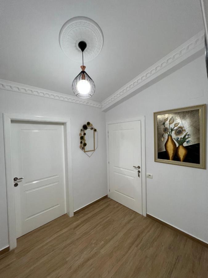 Apartment Elbasan City Center 2 Luaran gambar